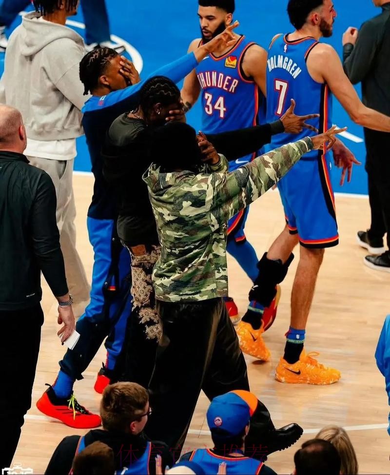 雷霆117-116逆转险胜灰熊 杰伦-威廉姆斯26+5+10 雷霆117-116逆转险胜灰熊 杰伦-威廉姆斯26+5+10